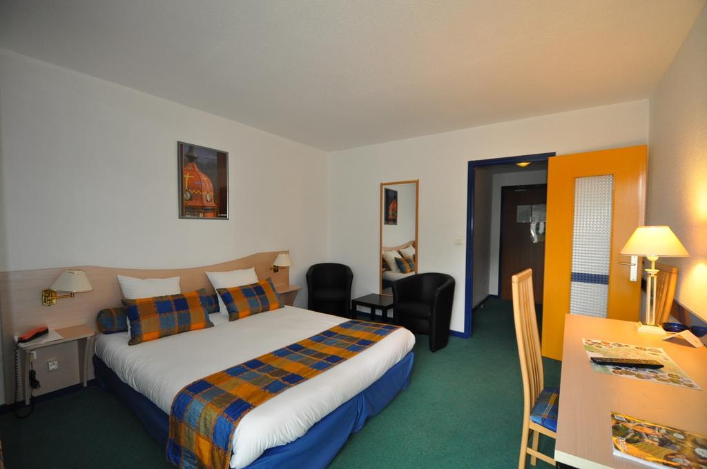 Le Relais De La Vallee Hotel