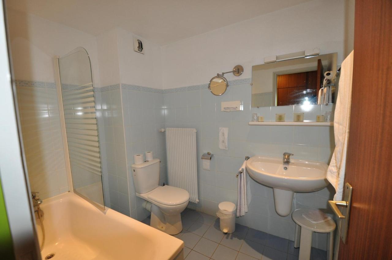 Hotel Le Relais De La Vallee 3*